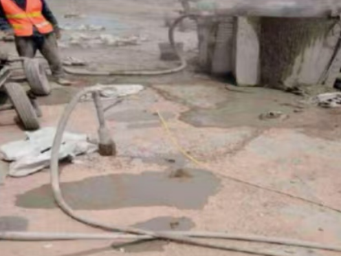 宜良水泥混凝土路面板底注浆技术 路面脱空注浆整治方案